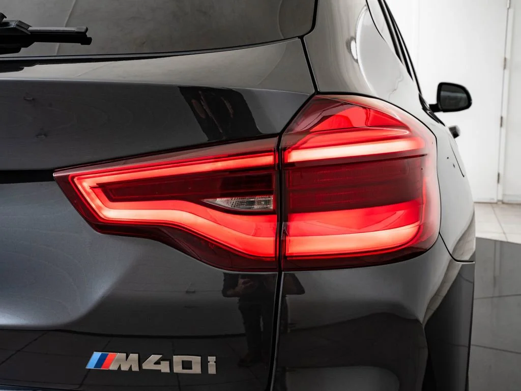 Used 2021 Dark Graphite Metallic BMW M40i image 9