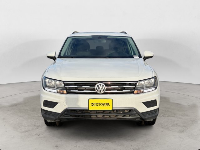 Used 2019  Volkswagen 2.0T SE image 2