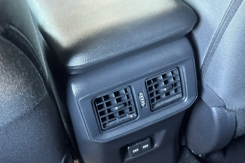 Used 2023 Ice Toyota XLE image 16