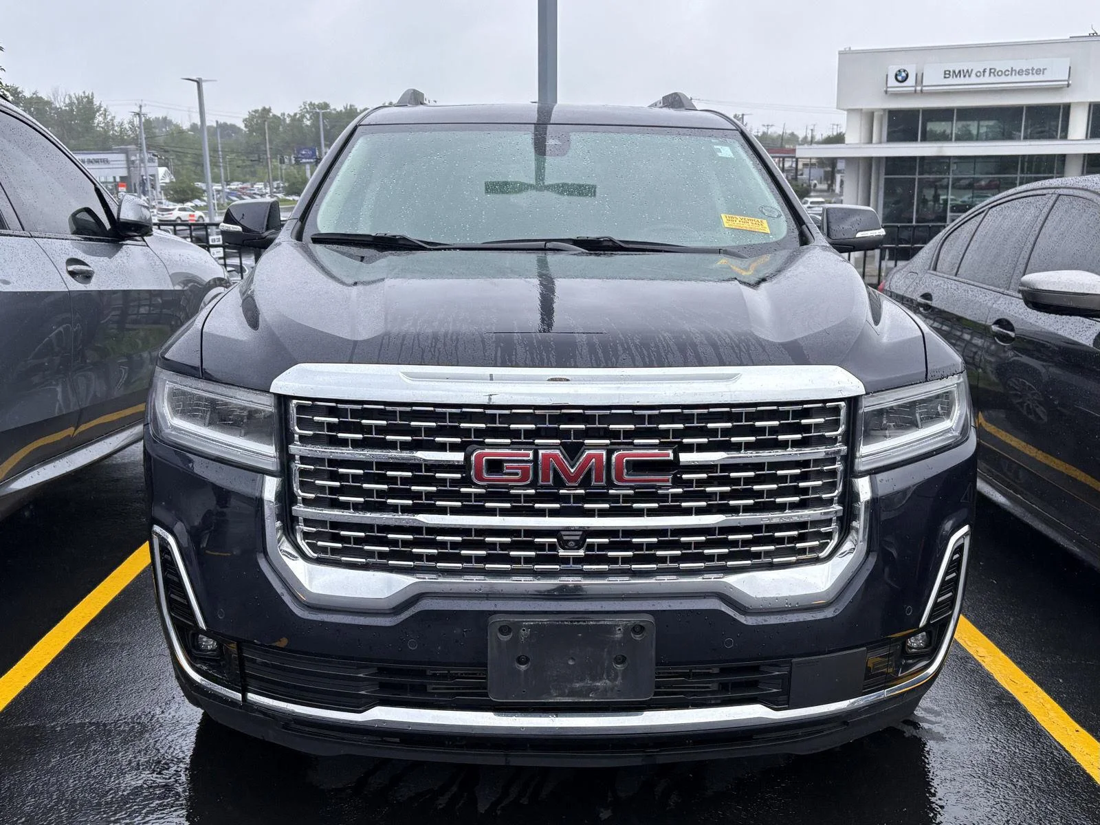 Used 2022 Midnight Blue Metallic GMC Denali image 2