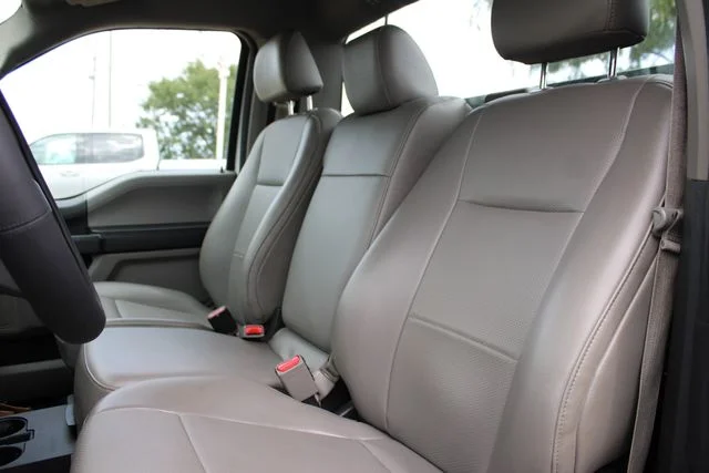 Used 2016 White Ford XL image 17