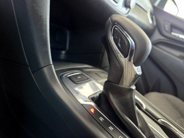 Used 2023 BLUE GLOW METALLIC Chevrolet LT image 30