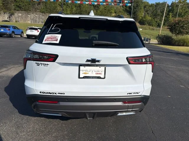 New 2027 Polar White Tricoat Chevrolet ACTIV image 6