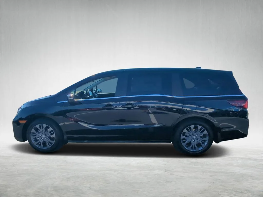 New 2026 Crystal Black Pearl Honda Touring image 6