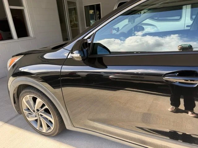 Used 2017 Black Kia Touring image 17