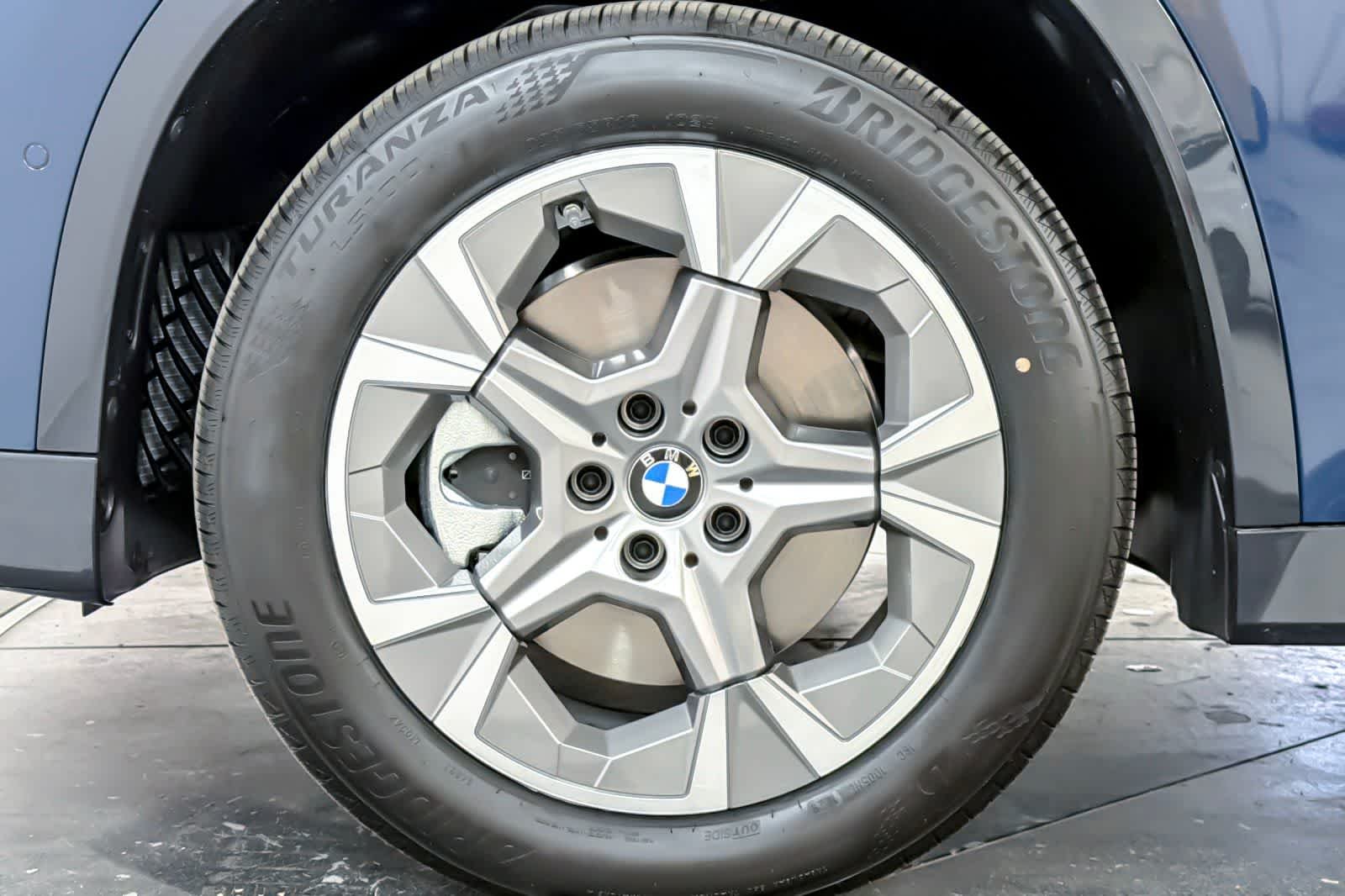 New 2026 Night Dusk Blue Metallic BMW xDrive28i image 25