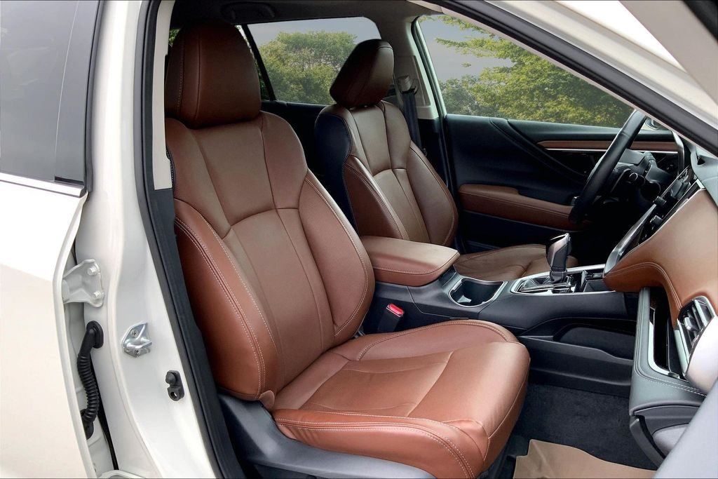 Used 2024 White Subaru Touring image 28