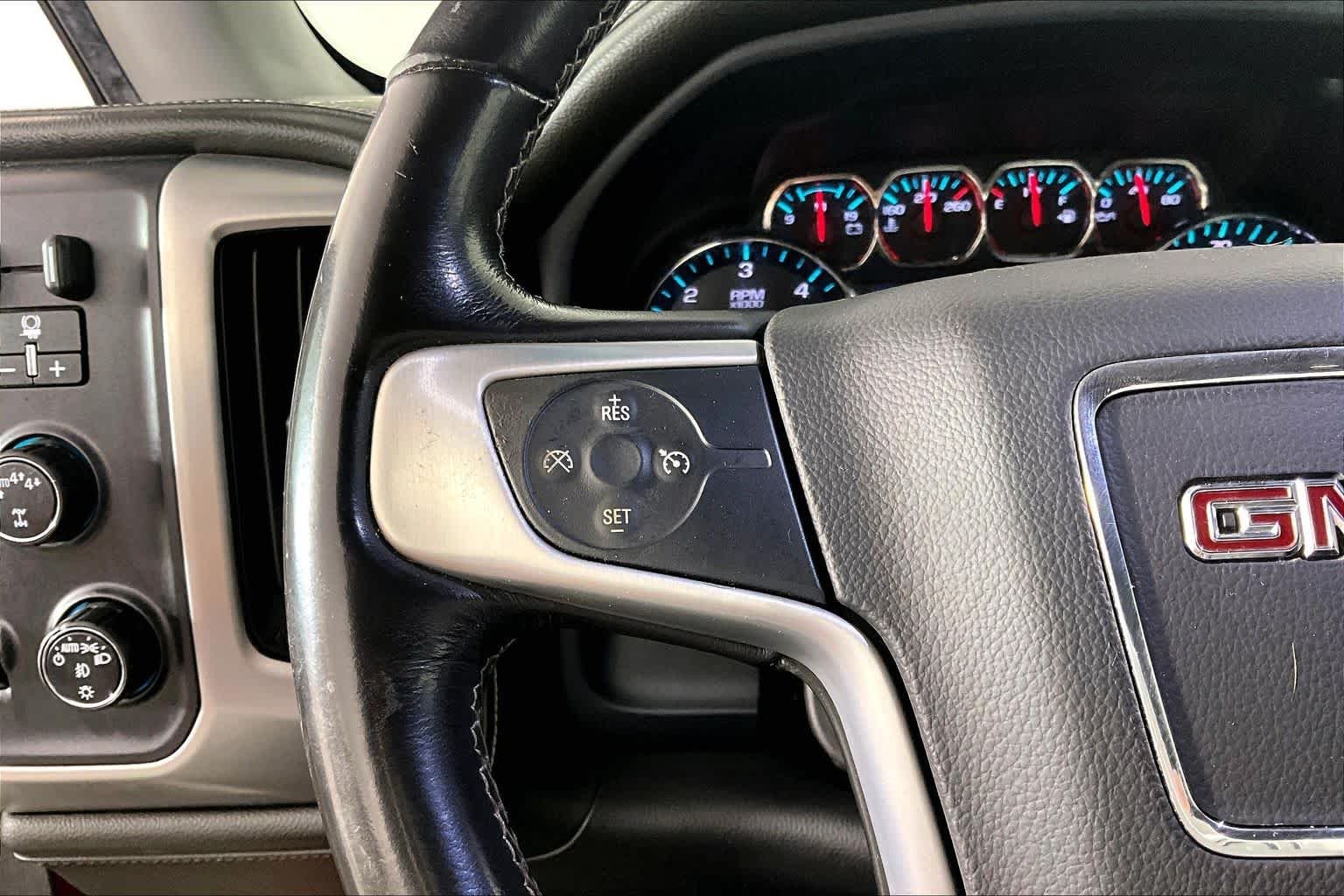 Used 2018 Cardinal Red GMC SLE image 23