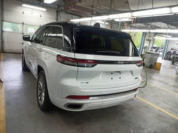 Used 2022 Bright White Clearcoat Jeep Summit image 4