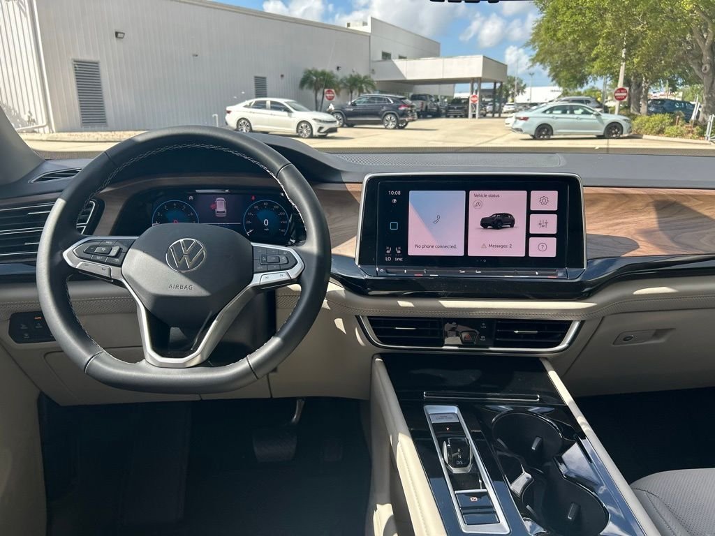 New 2026 White/off-white Volkswagen 2.0T SE w/Technology image 49