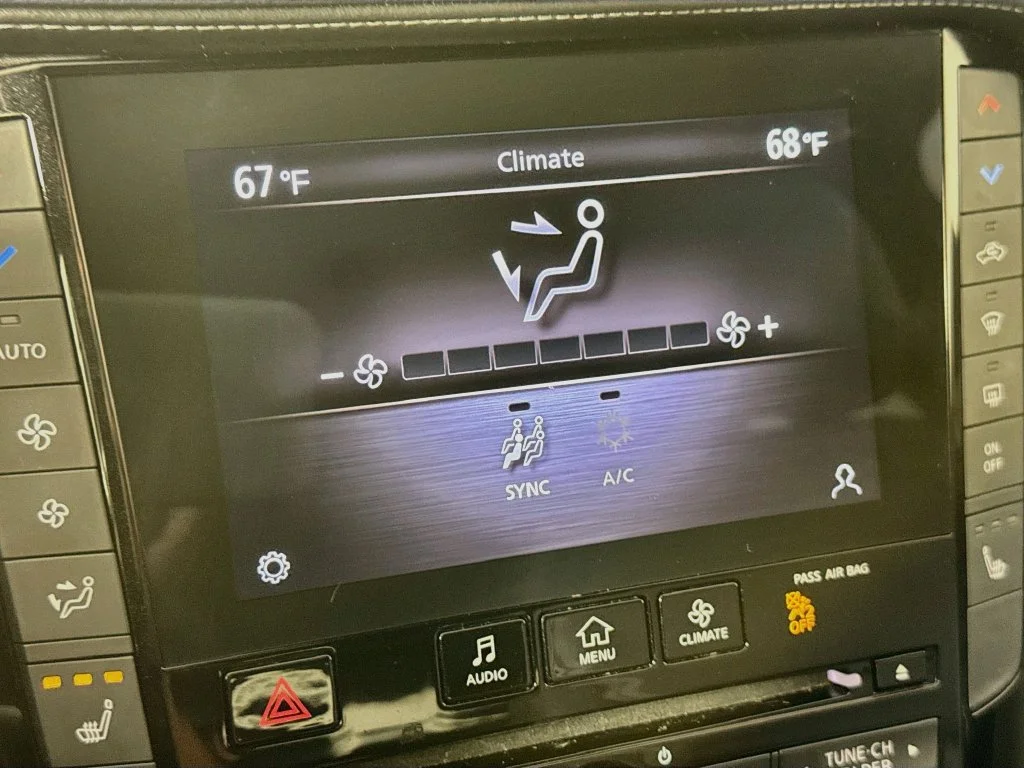 Certified Used 2022 Gray INFINITI LUXE image 20