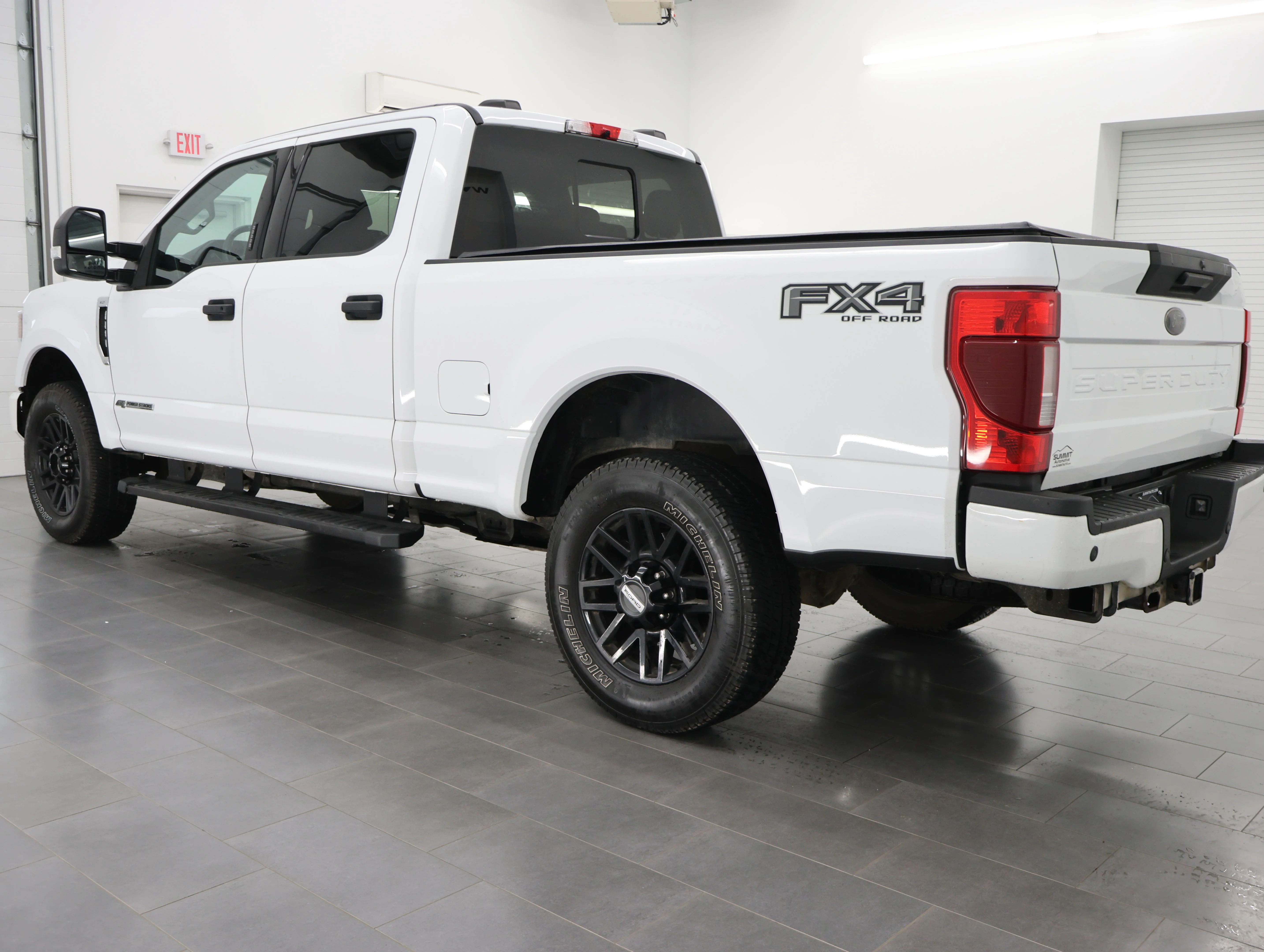 Used 2022 Oxford White Ford XLT image 6