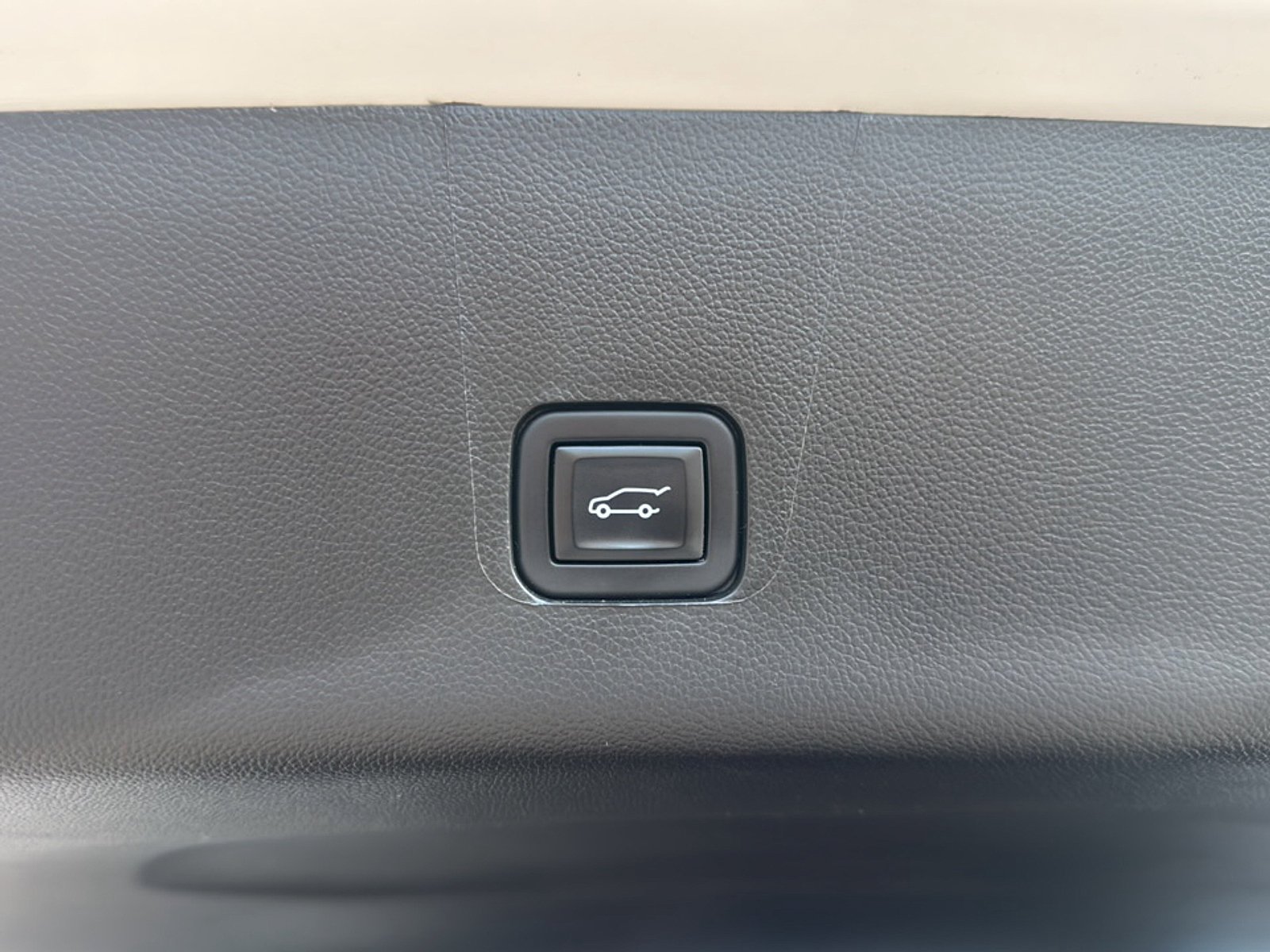 Used 2023 Summit White Chevrolet RS image 29