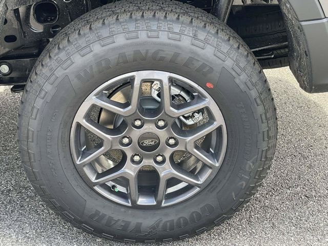 New 2026 Carbonized Gray Metallic Ford XLT image 4