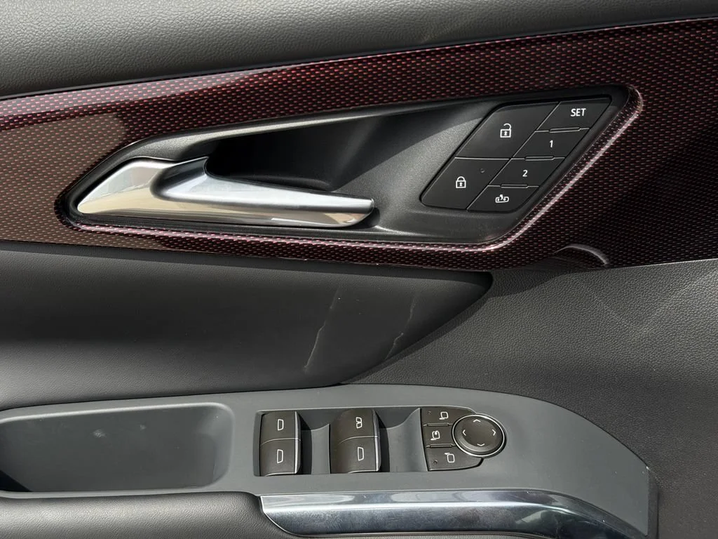 2027 Chevrolet Traverse RS - Photo 16