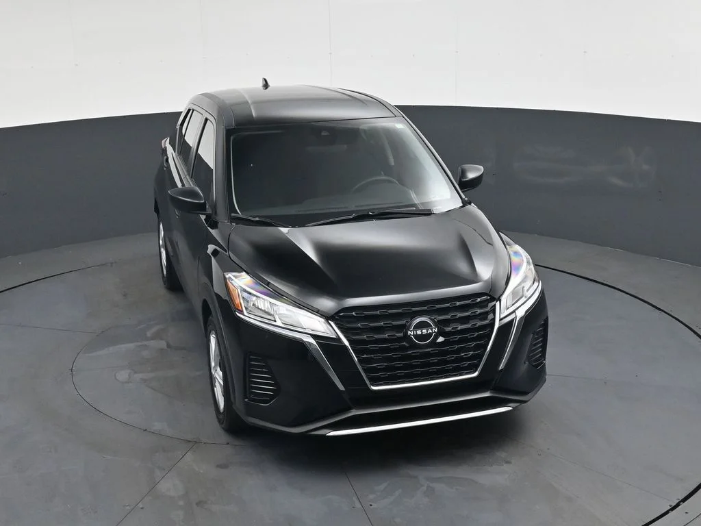Used 2025 Black Nissan S image 27