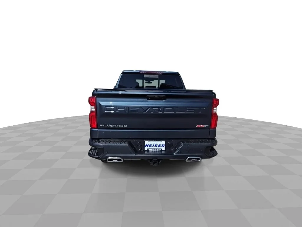 Used 2021 Gray Chevrolet RST image 7