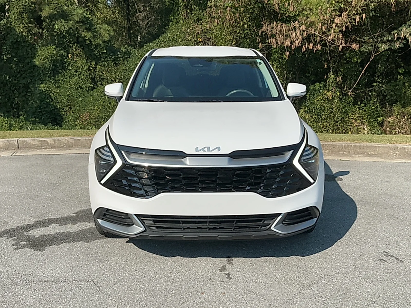 Used 2025 Glacial White Pearl Kia EX image 16