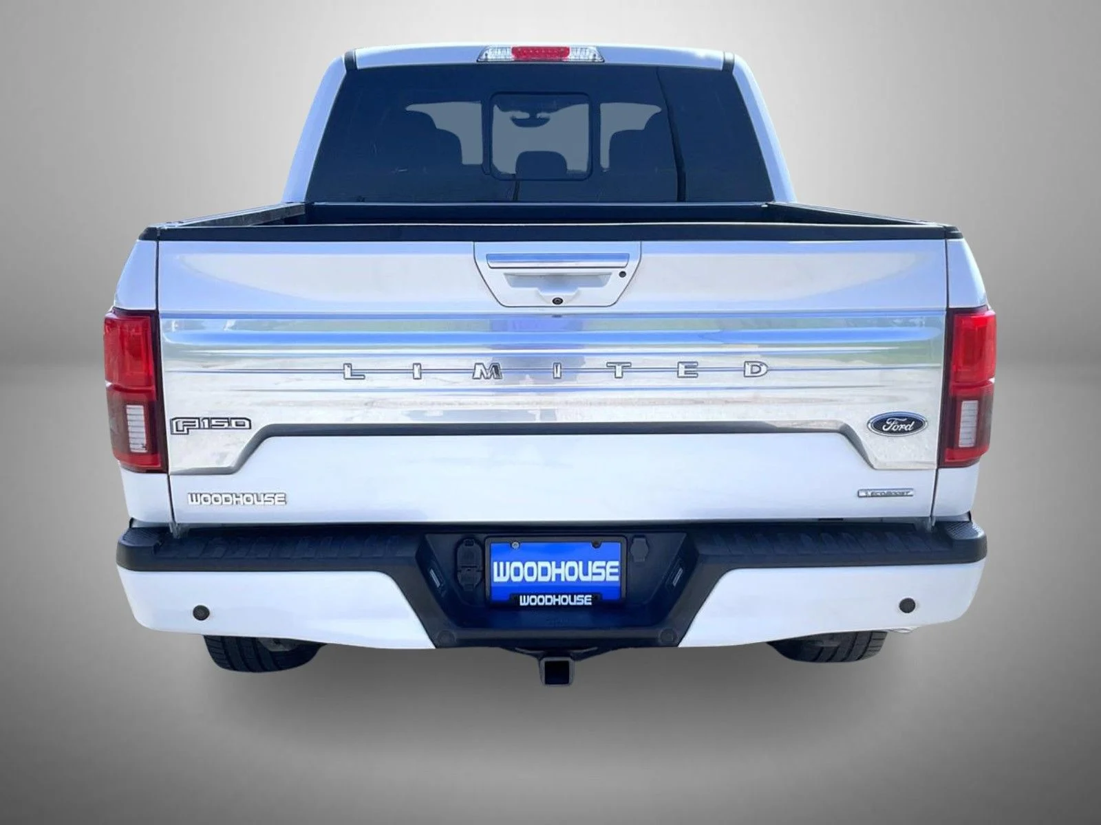 Used 2018 White Ford Limited image 6