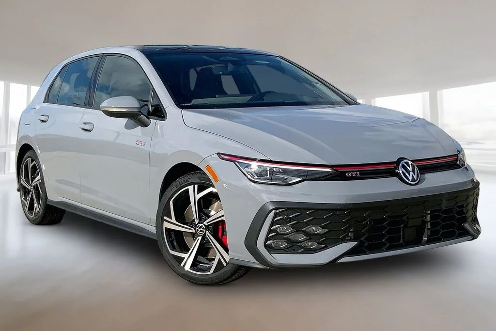 New 2026 Moonstone Gray Volkswagen SE image 2