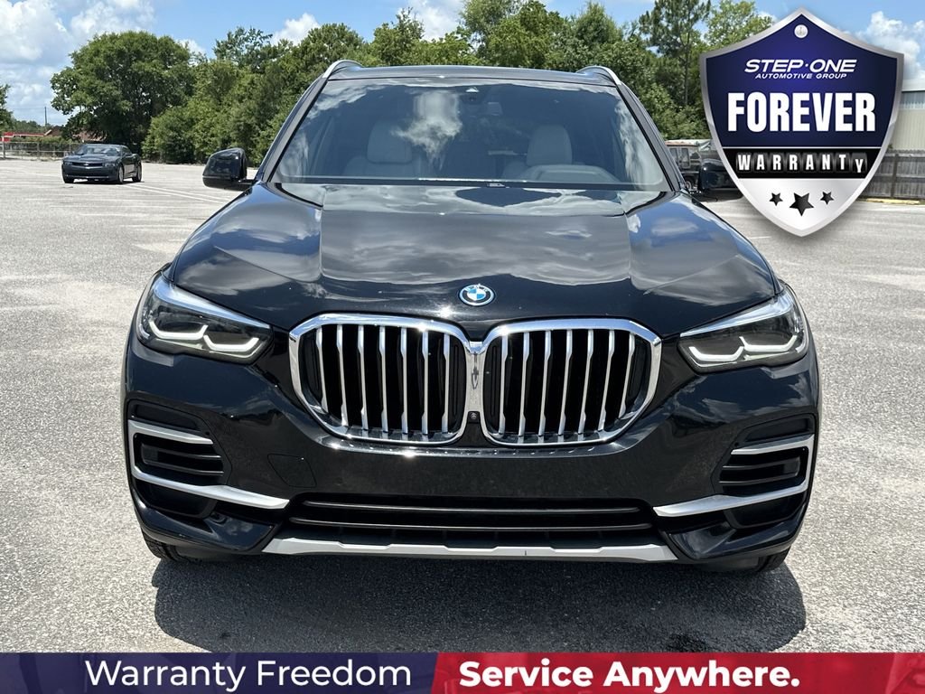 Used 2023 Black BMW xDrive45e image 10