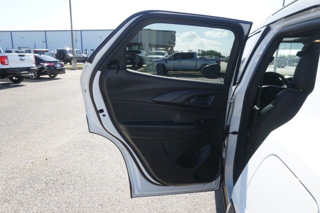 Used 2023  Chevrolet RS image 15