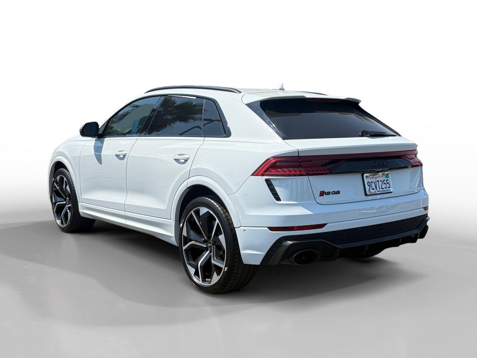Used 2022 Glacier White Audi 4.0T image 3