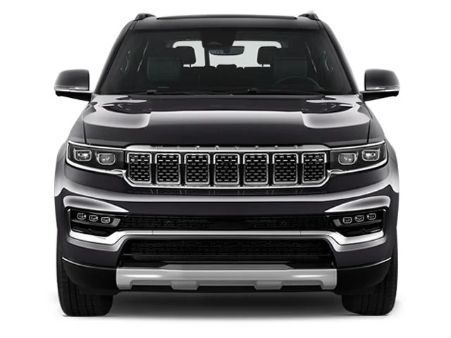 Used 2024 Diamond Black Crystal Pearlcoat Jeep Series III image 5