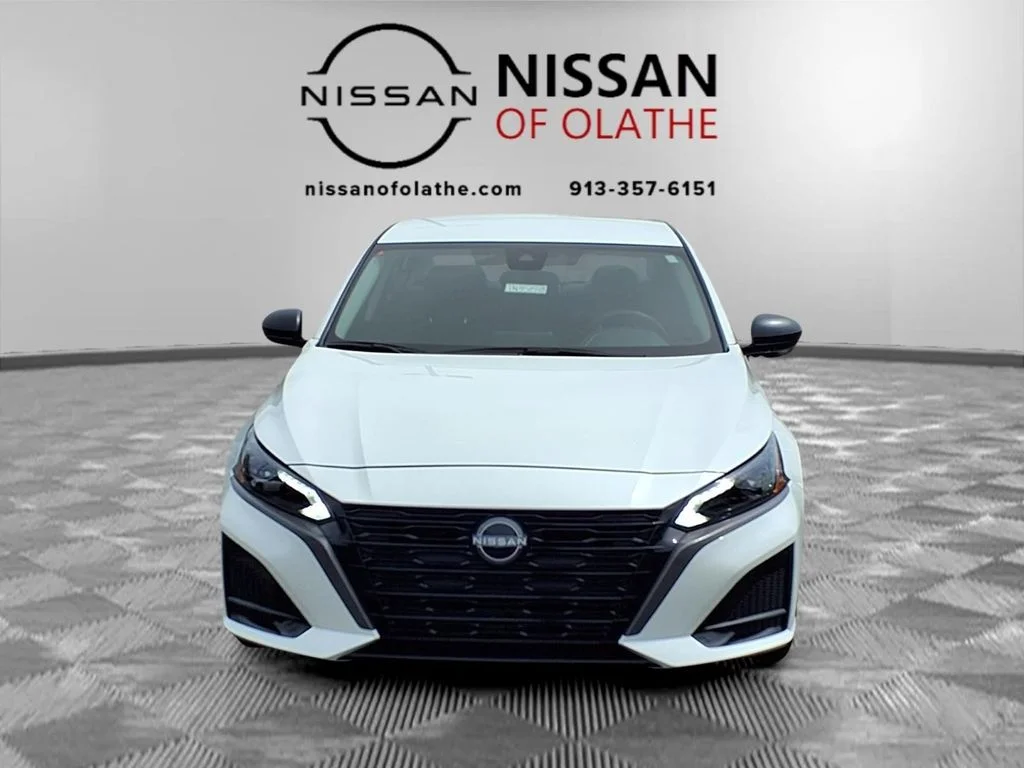 New 2026 White Nissan 2.5 SV image 30