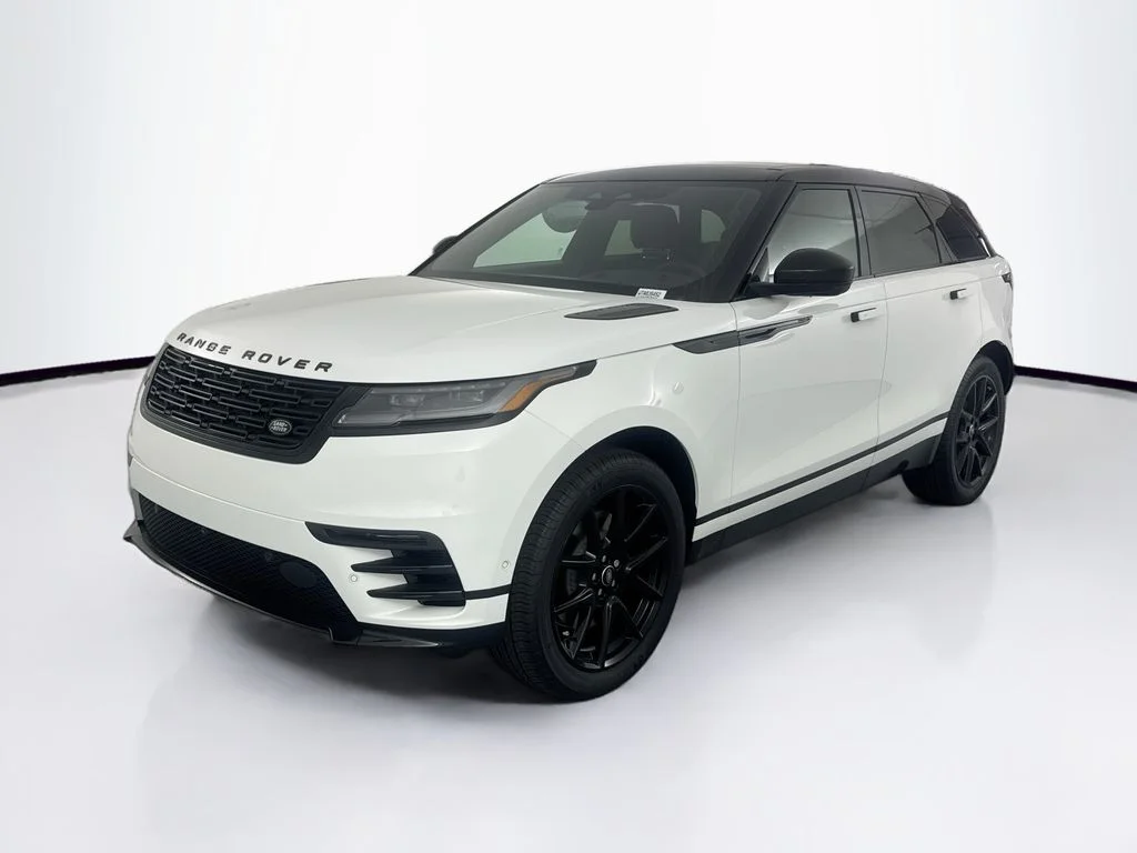 New 2026 Fuji White Land Rover Dynamic SE image 1