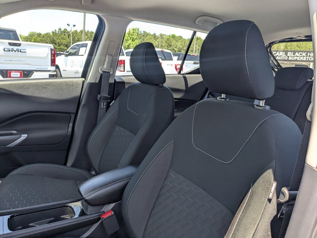 Used 2024 Super Black Nissan SV image 14