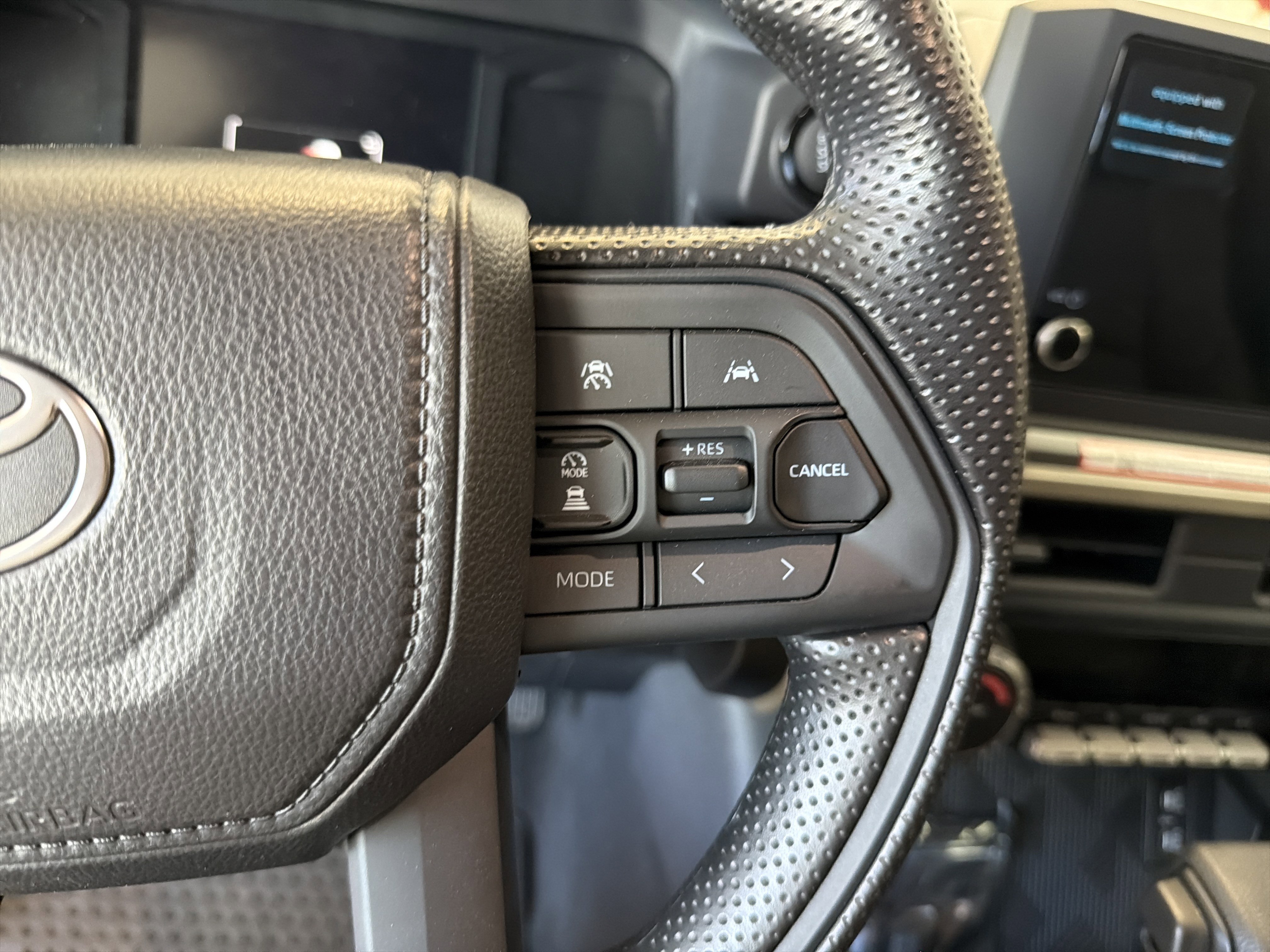 2026 Toyota Tacoma SR5 - Photo 28