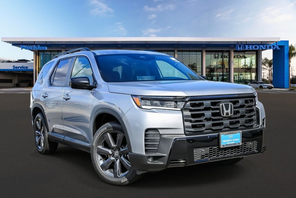 2026 Honda Pilot Sport 2WD's photo