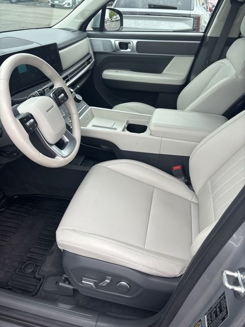 Used 2024 Silver Hyundai SEL image 36