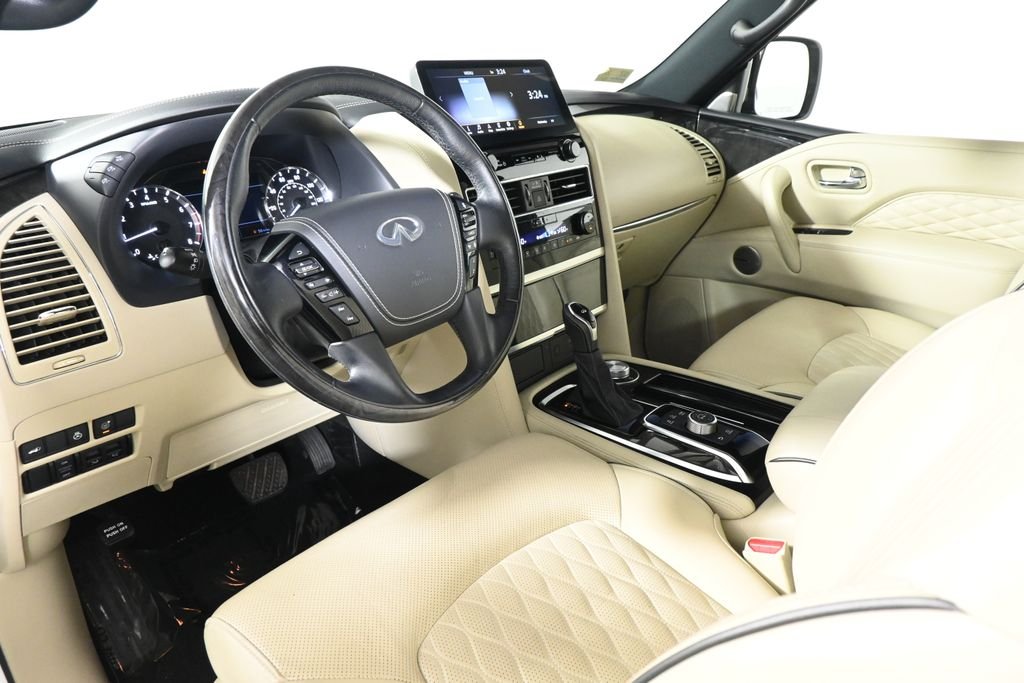 Certified Used 2023 White INFINITI Sensory image 15