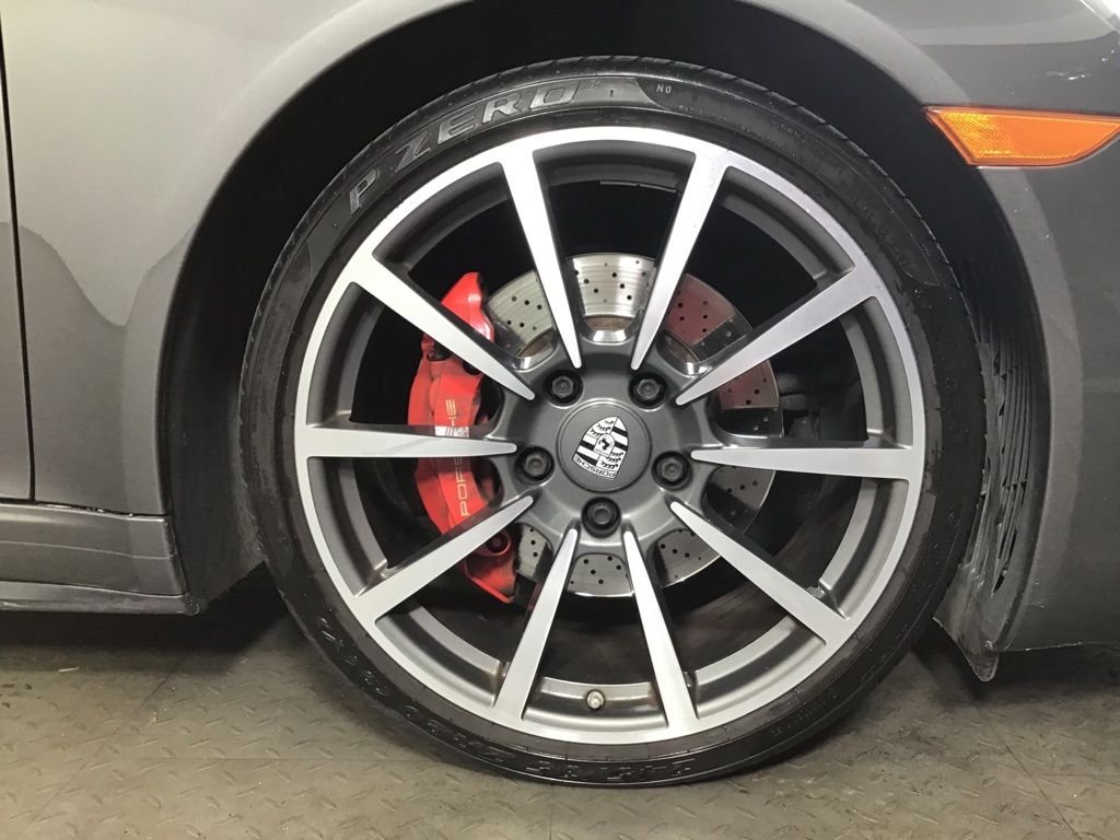 Certified Used 2015  Porsche Carrera 4S image 14