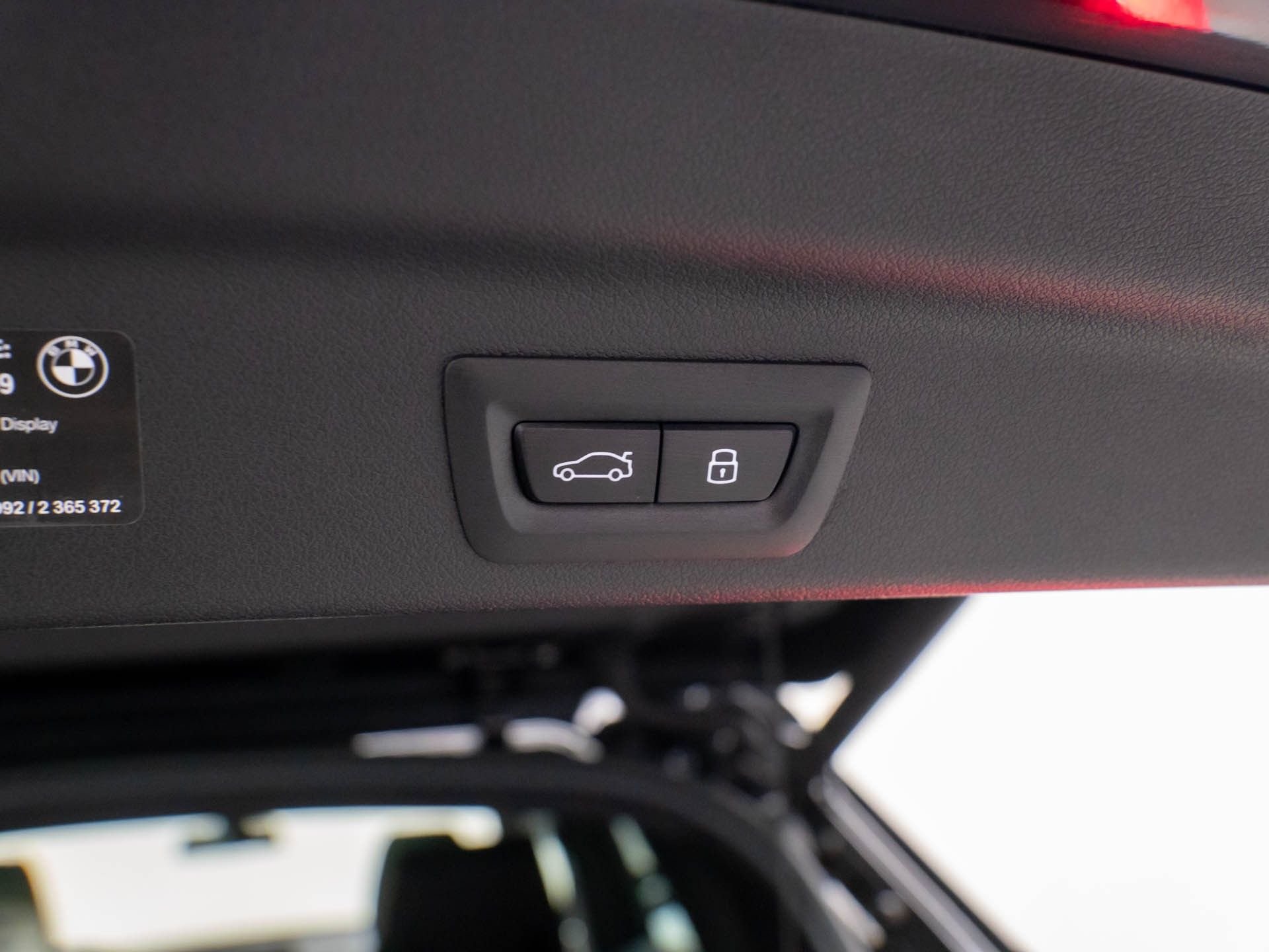 New 2026 Black Sapphire Metallic BMW xDrive28i image 30