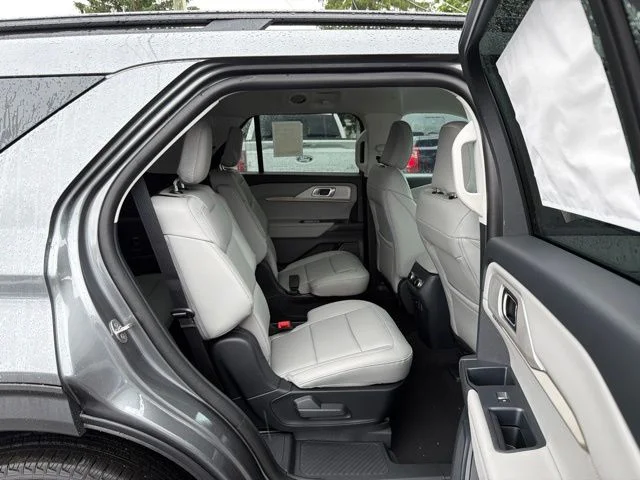 New 2026 Carbonized Gray Metallic Ford Active image 96