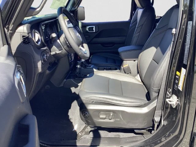 New 2027 Black Jeep 4-DOOR SAHARA image 10