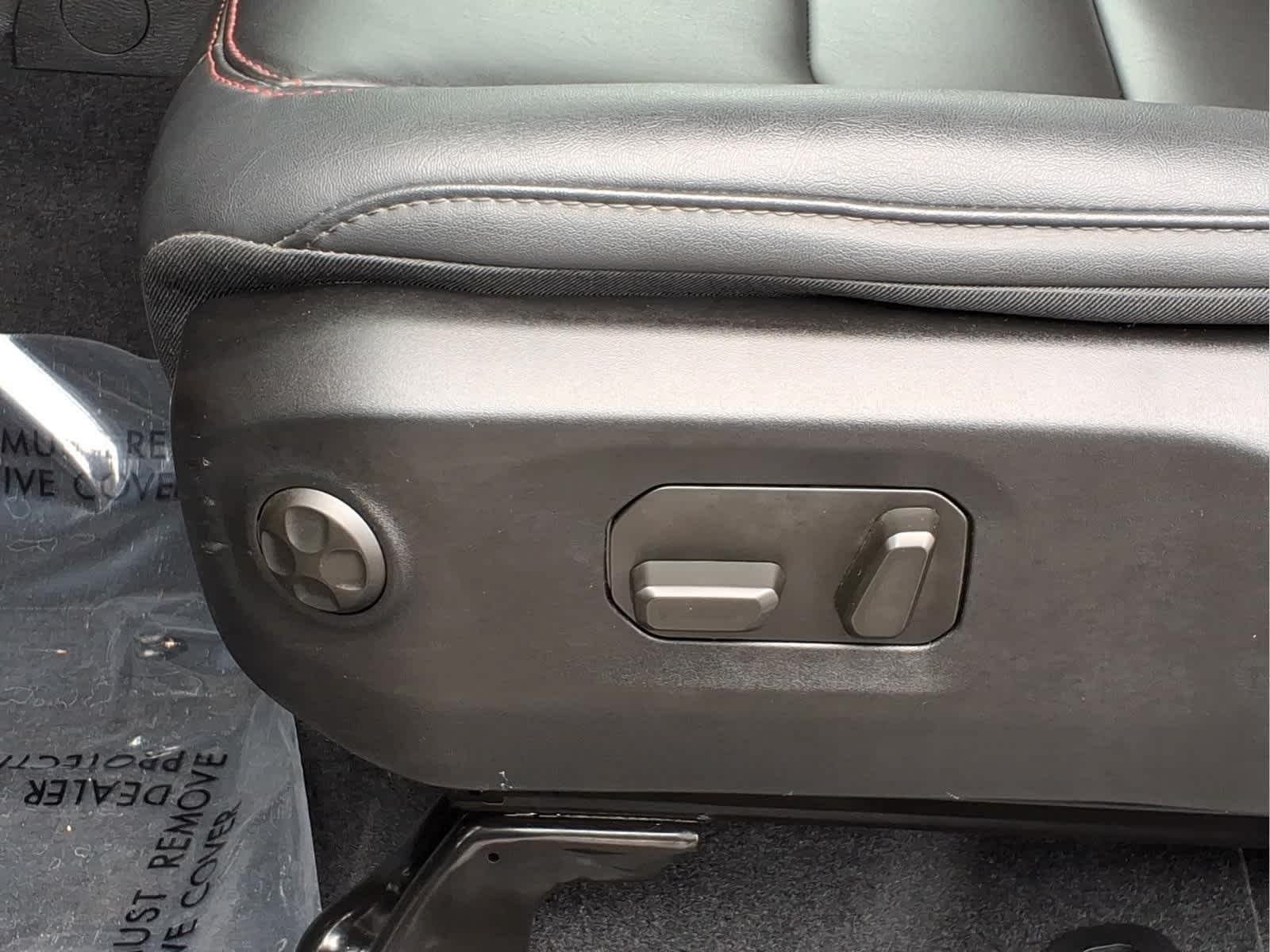 Used 2025 Anvil Clearcoat Jeep Rubicon X image 17