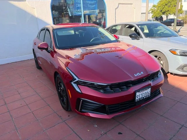 Used 2025 Runway Red Kia LXS image 8