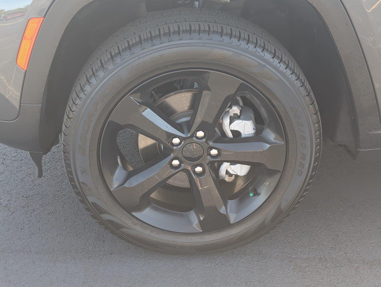 Used 2025 Baltic Gray Metallic Clearcoat Jeep Limited image 9