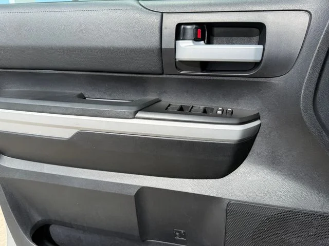 Certified Used 2020 Silver Toyota SR5 image 21