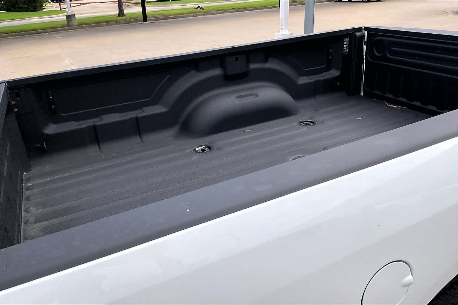 New 2026 Bright White Clear-Coat Exterior Paint RAM Laramie image 16