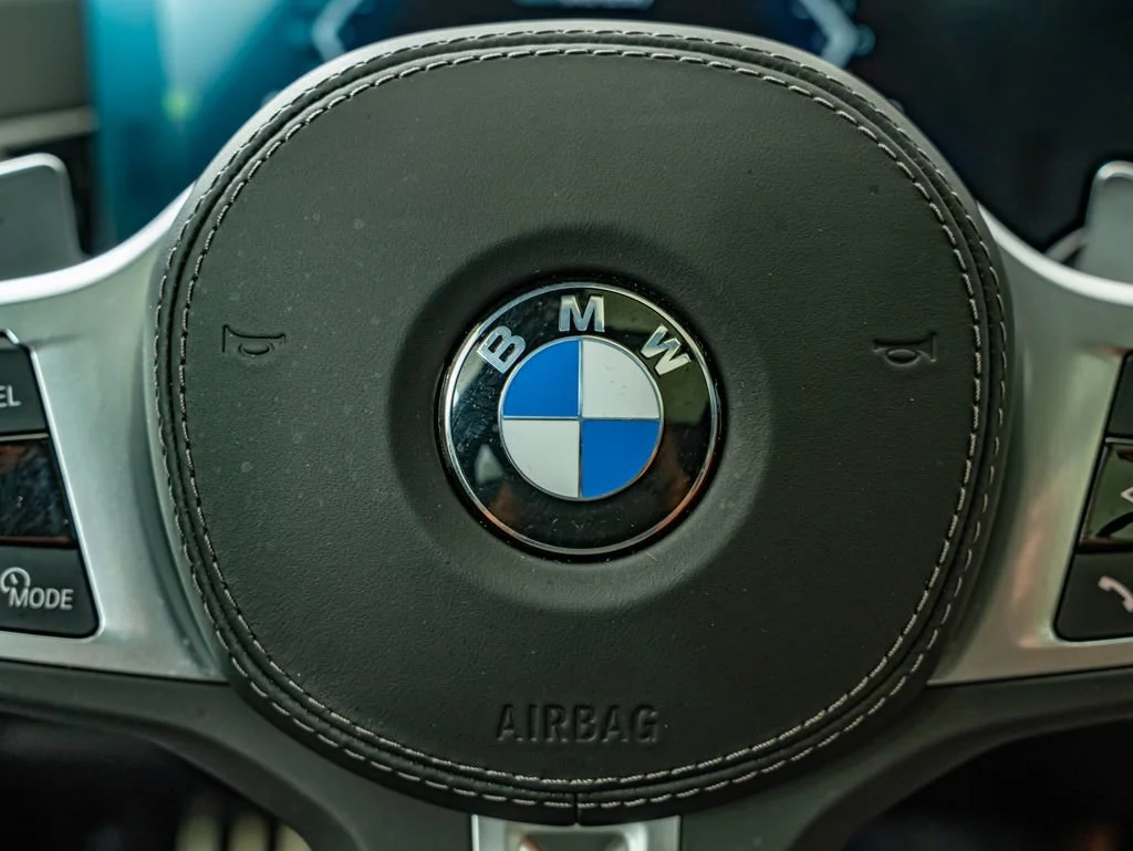 Used 2026 Marina Bay Blue Metallic BMW M60i image 22