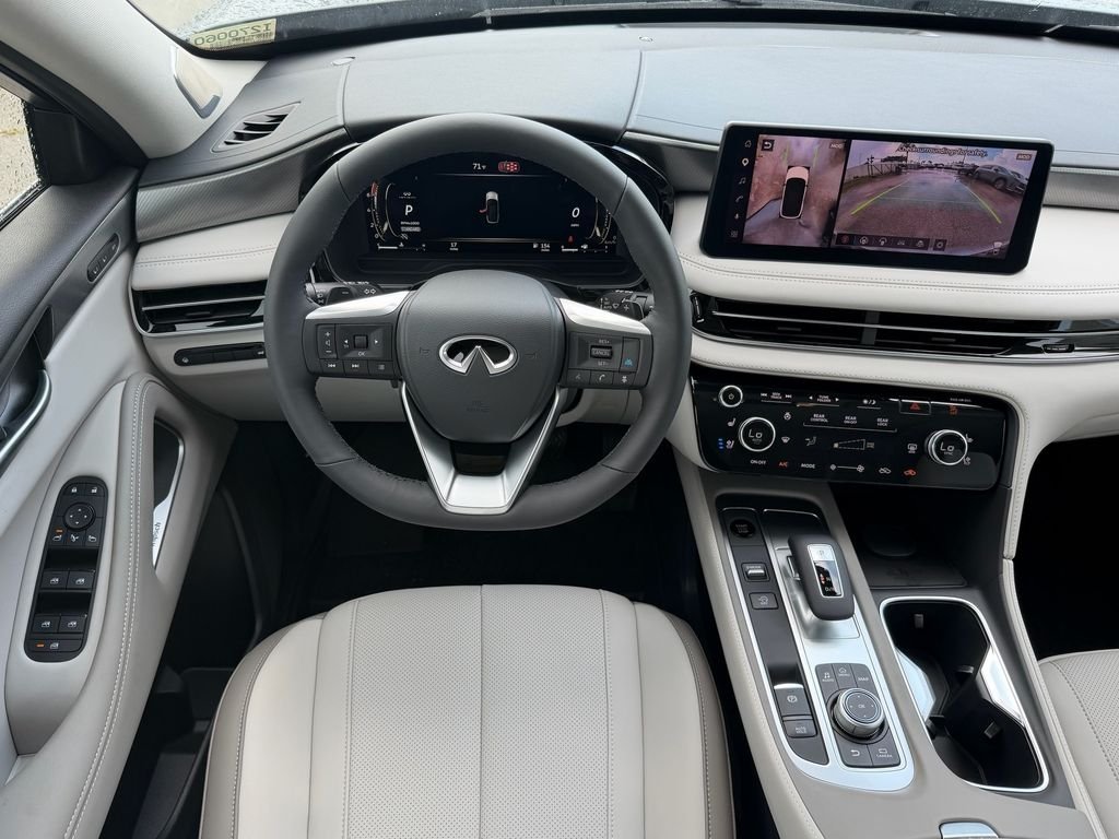 New 2027 HARBOR GRAY INFINITI Luxe FWD image 17