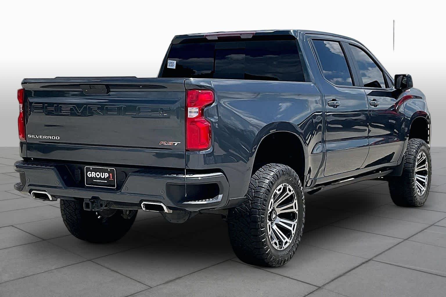 Used 2019 Shadow Gray Metallic Chevrolet RST image 13