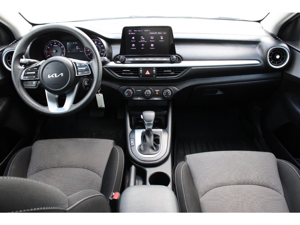 Used 2023 Clear White Kia LX image 9