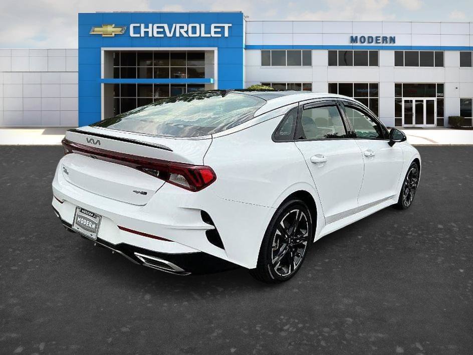 Used 2022 White Kia GT-Line image 4