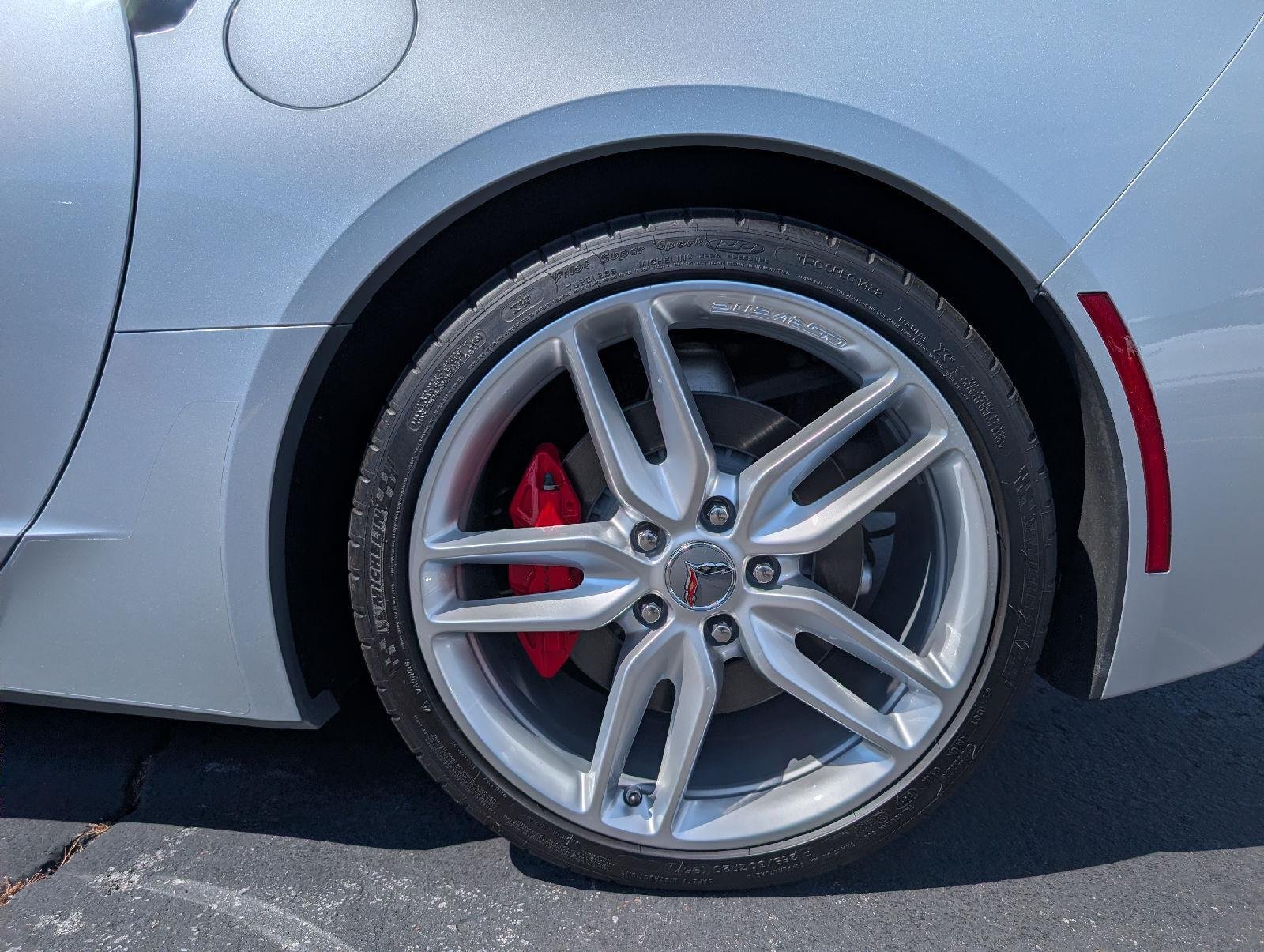 Used 2019 Blade Silver Metallic Chevrolet 2LT image 9